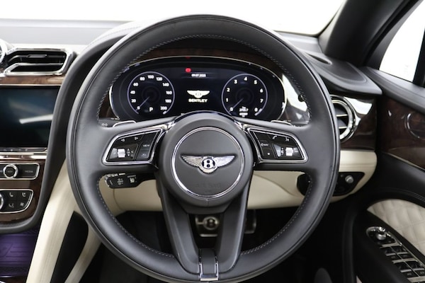 Used Bentley Bentayga 2021 for sale - 76210224: Photo 27