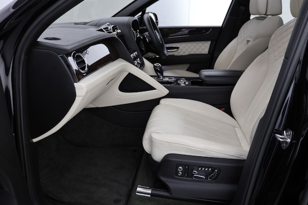 Used Bentley Bentayga 2021 for sale - 76210224: Photo 30