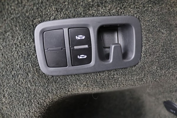 Used Bentley Bentayga 2021 for sale - 76210224: Photo 34