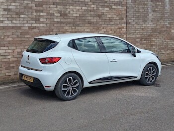 Used Renault Clio 2018 for sale - 78955105: Photo