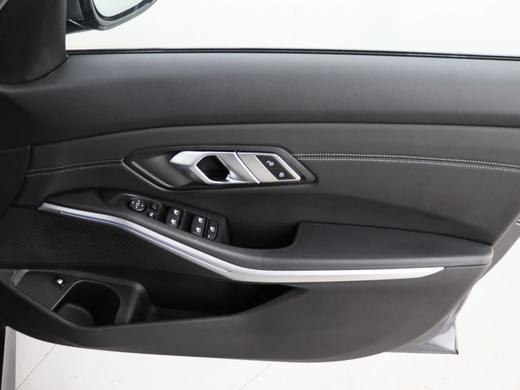 Used BMW 3 Series 2020 for sale - 76505937: Photo 26