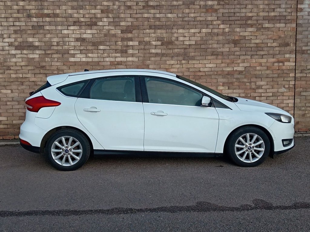 Used Ford Focus 2018 for sale - 76820663: Photo 2