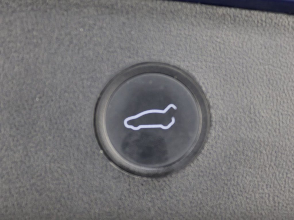 Used Tesla Model 3 2021 for sale - 76840889: Photo 25