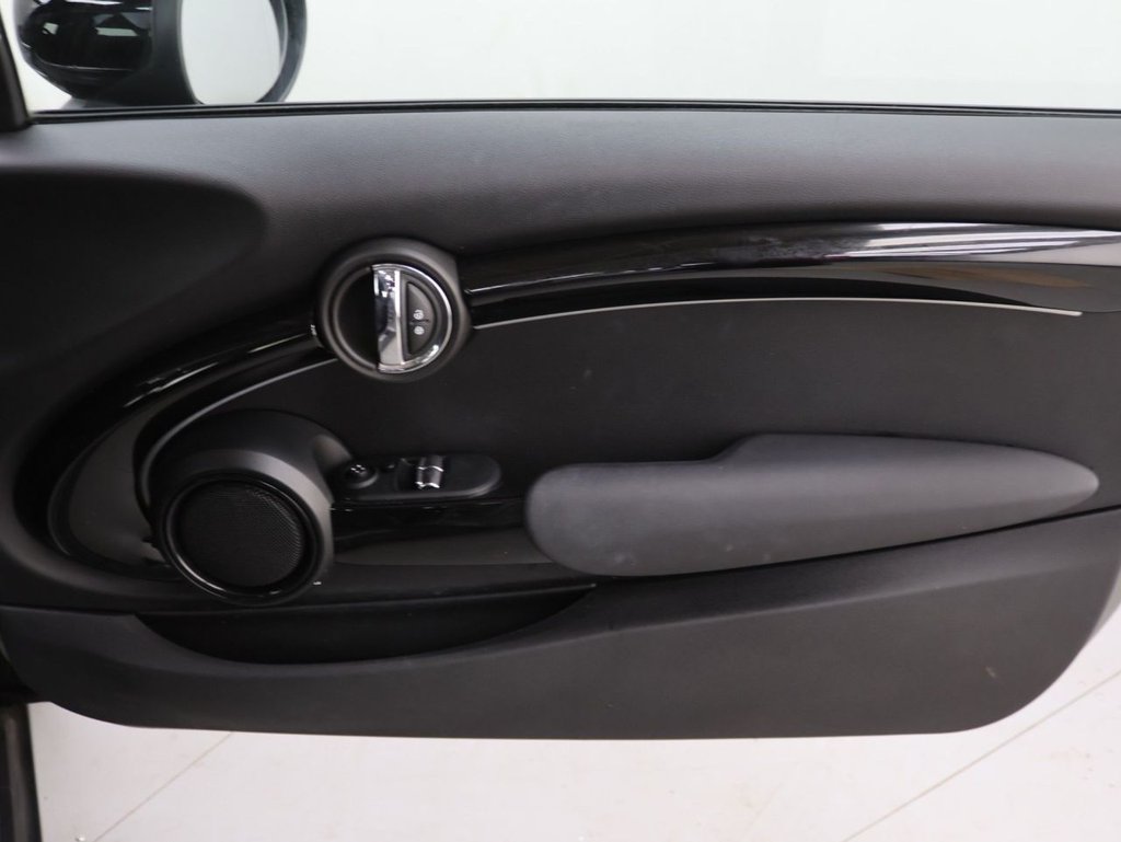 Used MINI Hatch 2021 for sale - 77779901: Photo 25