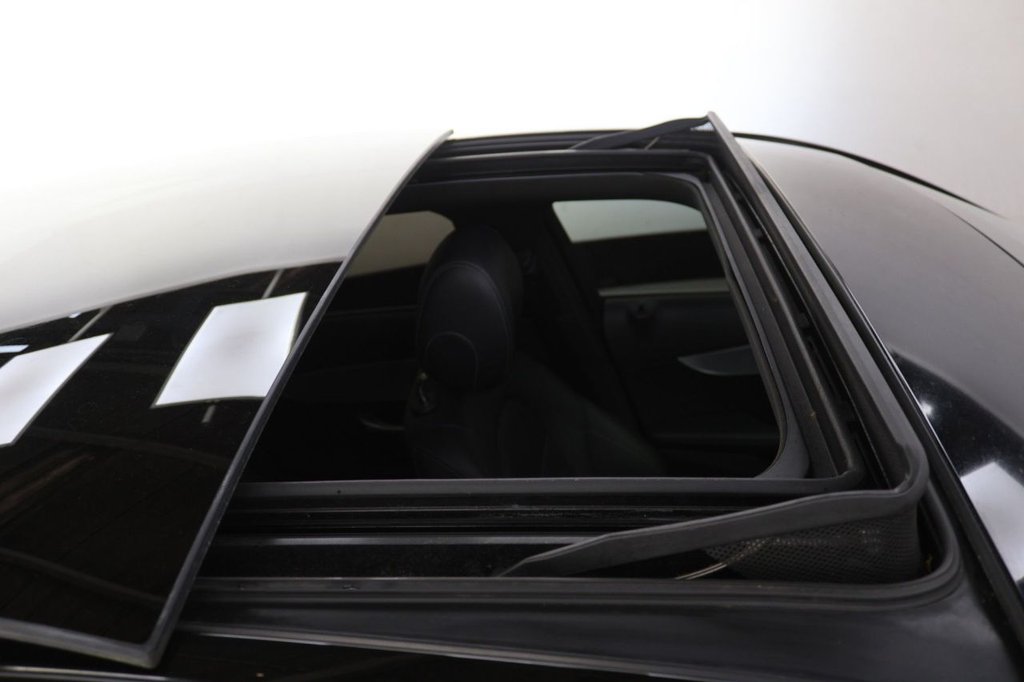 Used Mercedes-Benz C Class 2018 for sale - 77680507: Photo 17