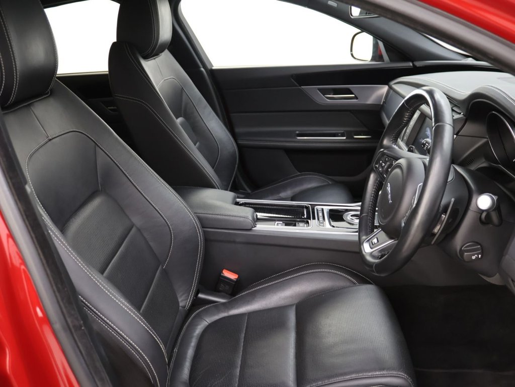 Used Jaguar XF 2017 for sale - 76520627: Photo 12