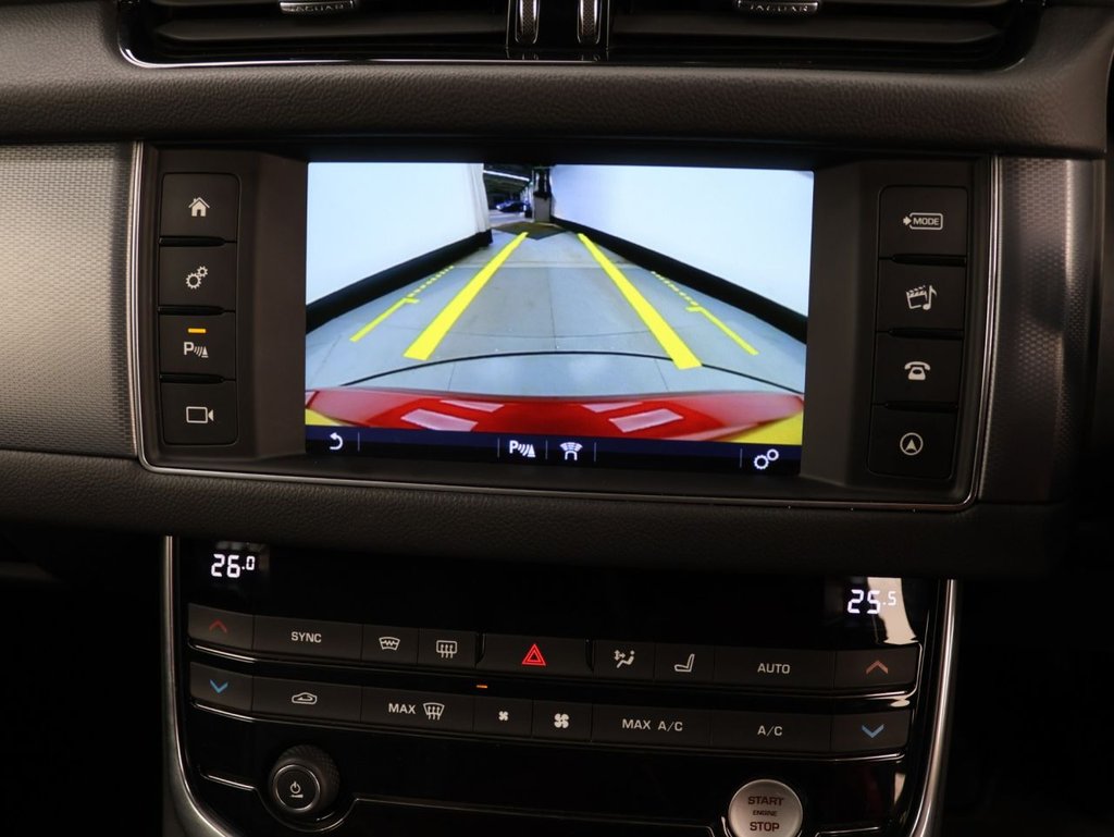 Used Jaguar XF 2017 for sale - 76520627: Photo 15