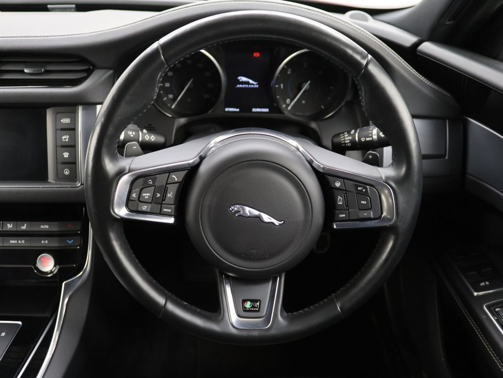 Used Jaguar XF 2017 for sale - 76520627: Photo 20