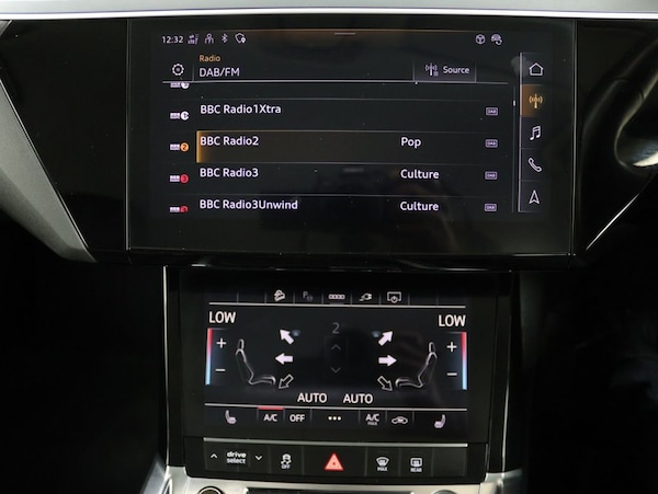 Used Audi e-tron 2022 for sale - 76300878: Photo 14