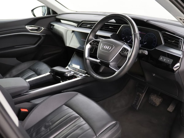 Used Audi e-tron 2022 for sale - 76300878: Photo 9