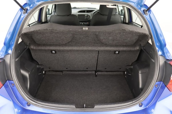 Used Toyota Yaris 2018 for sale - 76300879: Photo 25