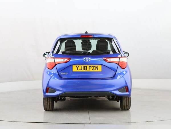 Used Toyota Yaris 2018 for sale - 76300879: Photo 9