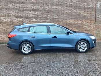 Used Ford Focus 2021 for sale - 77014305: Photo