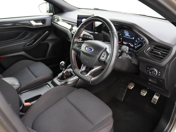 Used Ford Focus 2020 for sale - 76300883: Photo 10