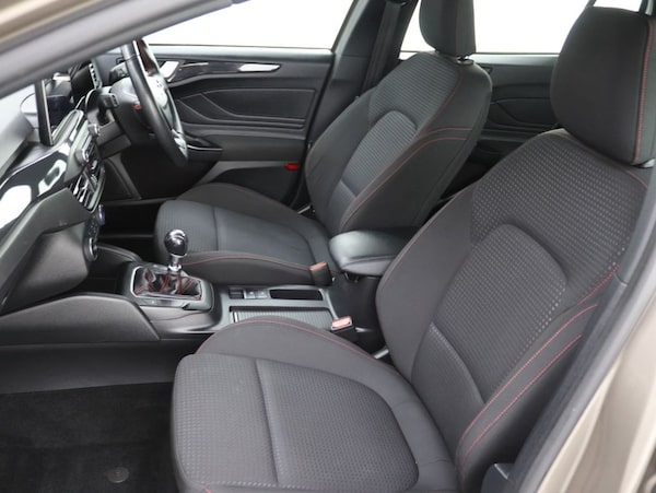 Used Ford Focus 2020 for sale - 76300883: Photo 24