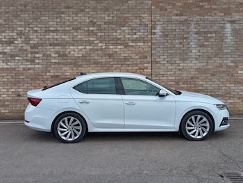 Used Skoda Octavia 2020 for sale - 76029373: Photo 2