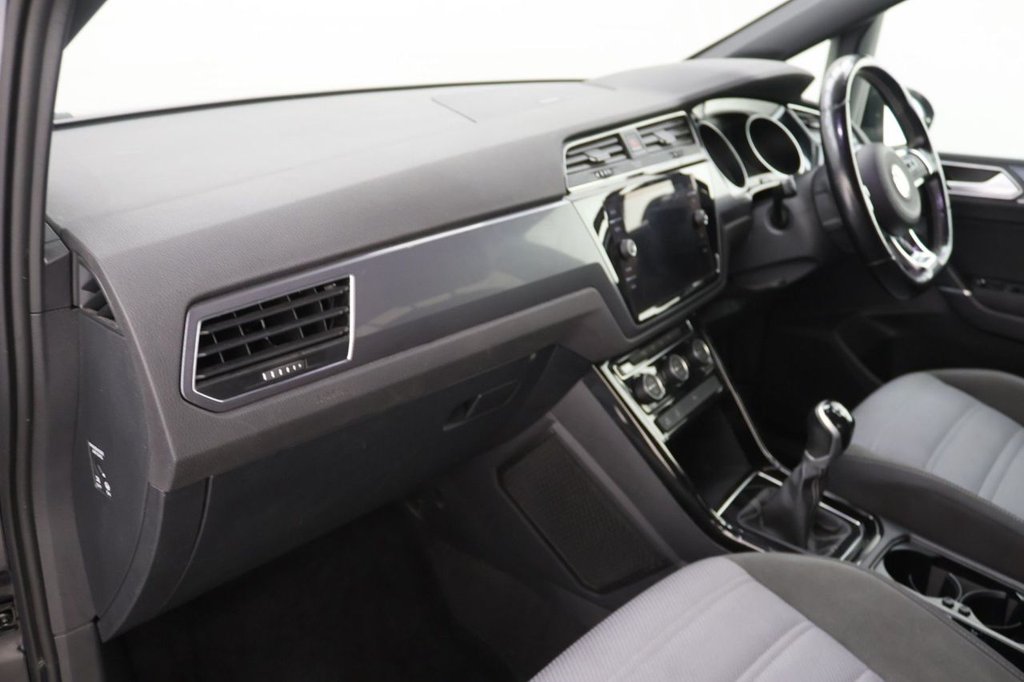 Used Volkswagen Touran 2020 for sale - 77477787: Photo 25