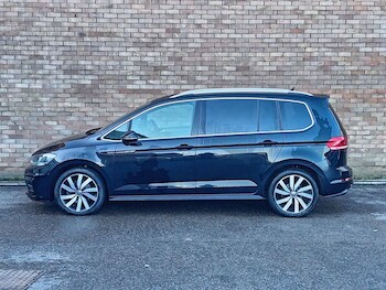 Used Volkswagen Touran 2020 for sale - 77477787: Photo