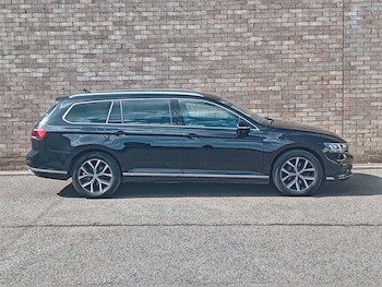 Used Volkswagen Passat 2022 for sale - 79178135: Photo
