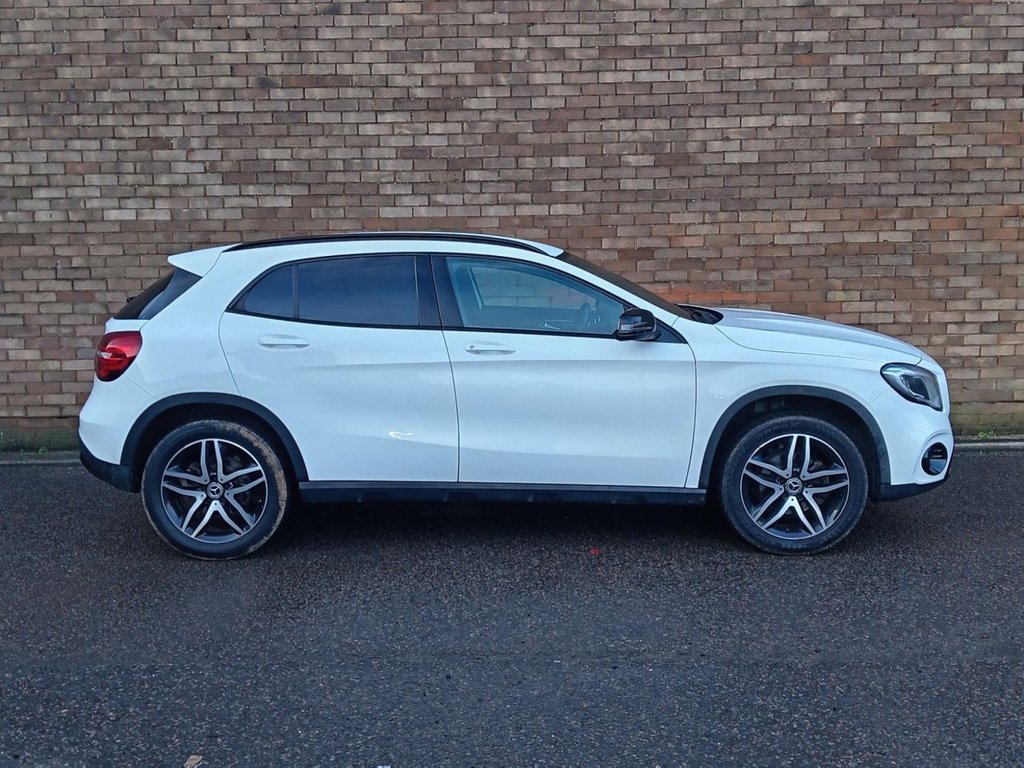Used Mercedes-Benz GLA 2018 for sale - 77407920: Photo 3