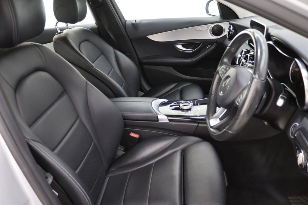 Used Mercedes-Benz C Class 2019 for sale - 76941565: Photo 12