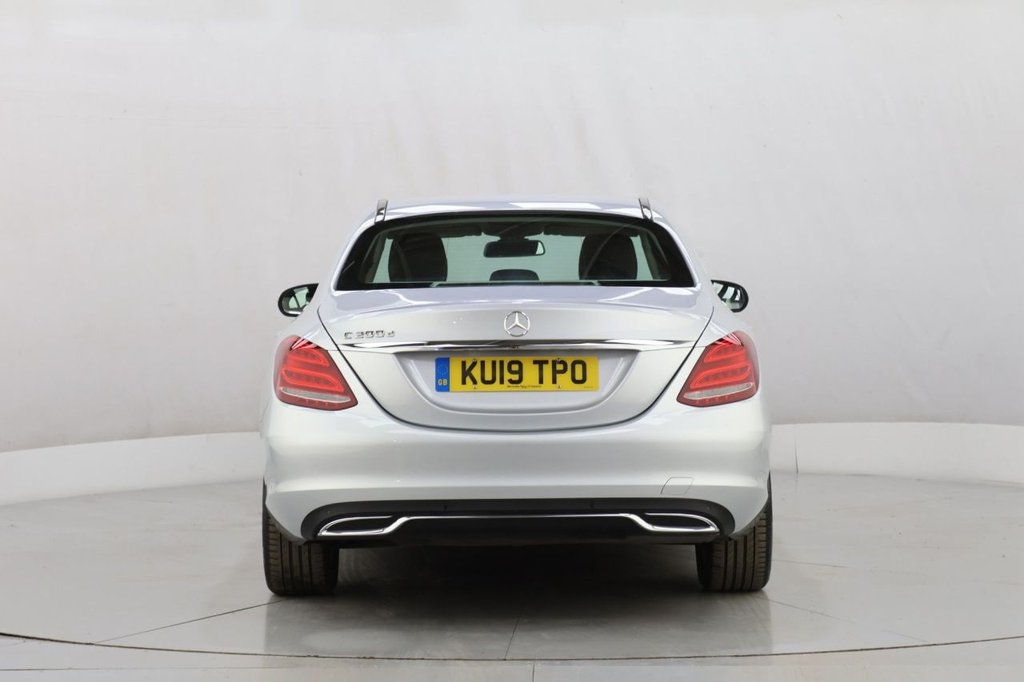 Used Mercedes-Benz C Class 2019 for sale - 76941565: Photo 9