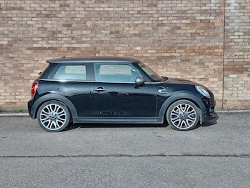 Used MINI Hatch 2018 for sale - 77593927: Photo