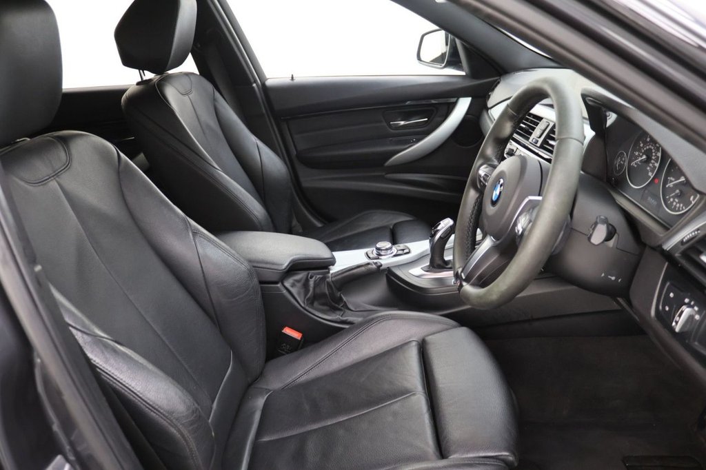 Used BMW 3 Series 2017 for sale - 77302121: Photo 12