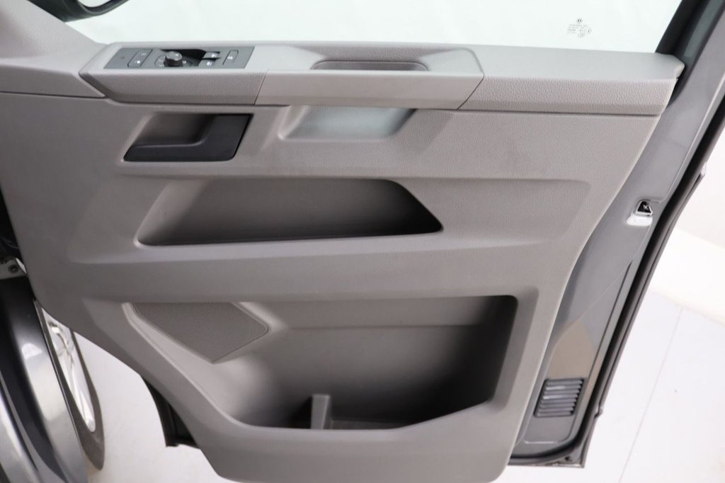 Used Volkswagen Transporter Shuttle 2022 for sale - 76558802: Photo 28