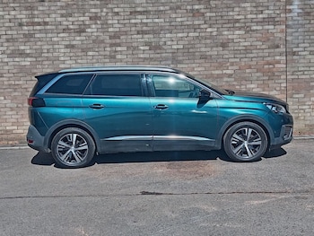 Used Peugeot 5008 2018 for sale - 78487545: Photo
