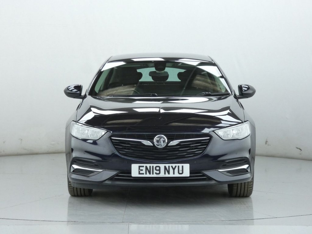 Used Vauxhall Insignia 2019 for sale - 77642292: Photo 2