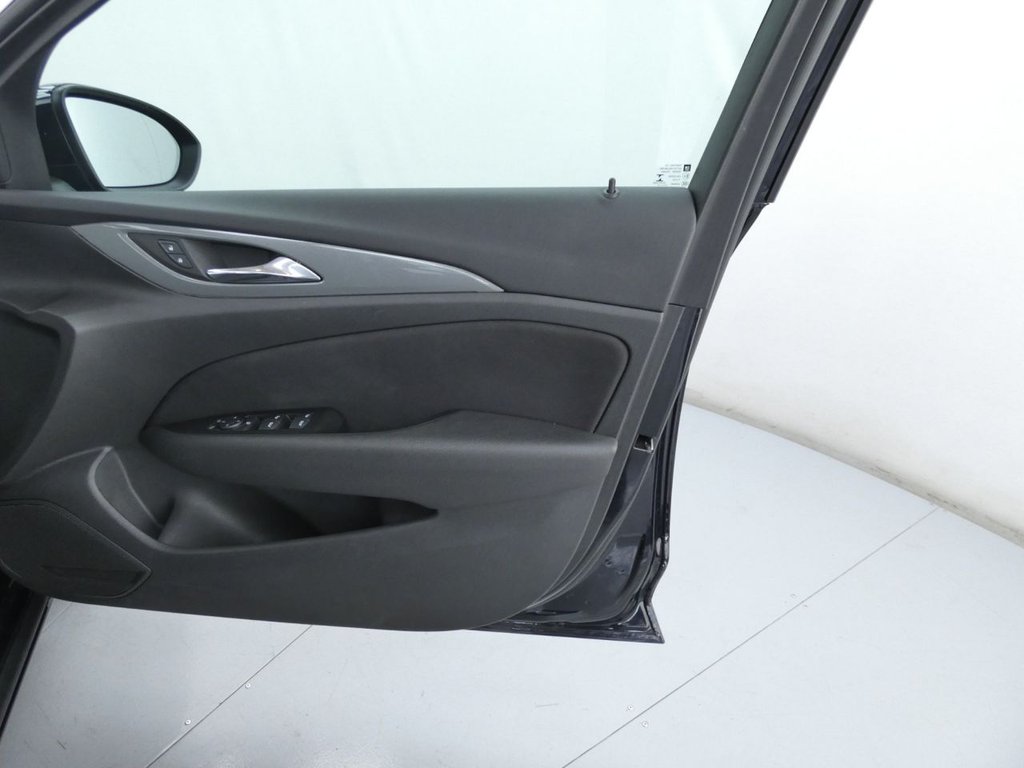 Used Vauxhall Insignia 2019 for sale - 77642292: Photo 22