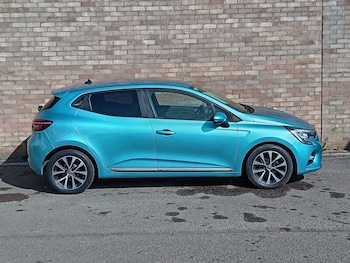 Used Renault Clio 2020 for sale - 78287926: Photo
