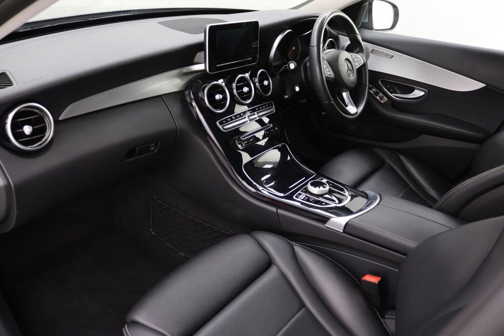 Used Mercedes-Benz C Class 2018 for sale - 78002308: Photo 24