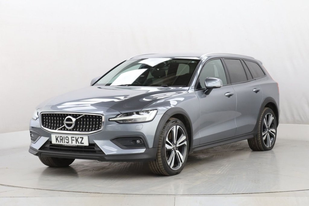 Used Volvo V60 2019 for sale - 78016818: Photo 5
