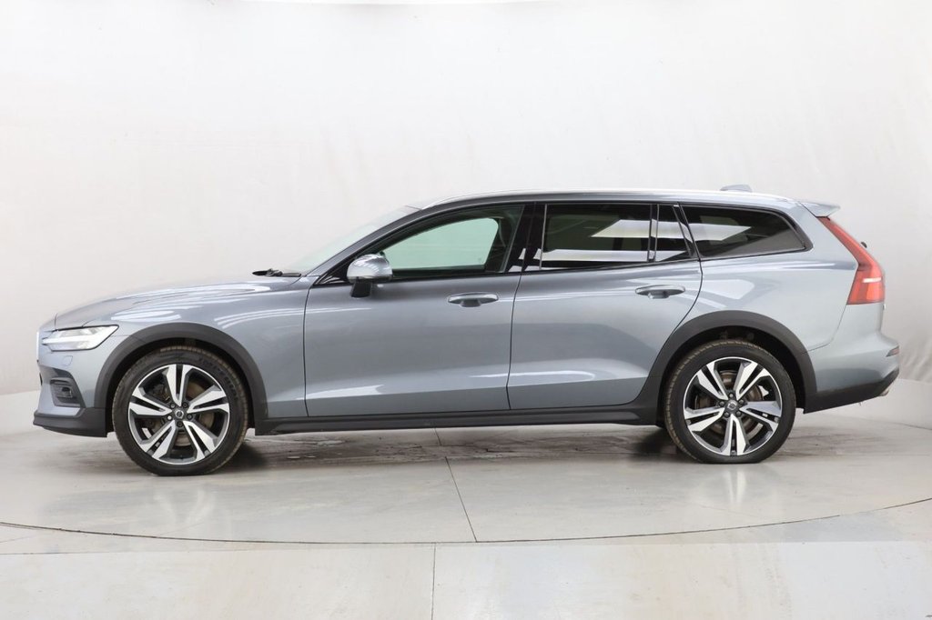 Used Volvo V60 2019 for sale - 78016818: Photo 6