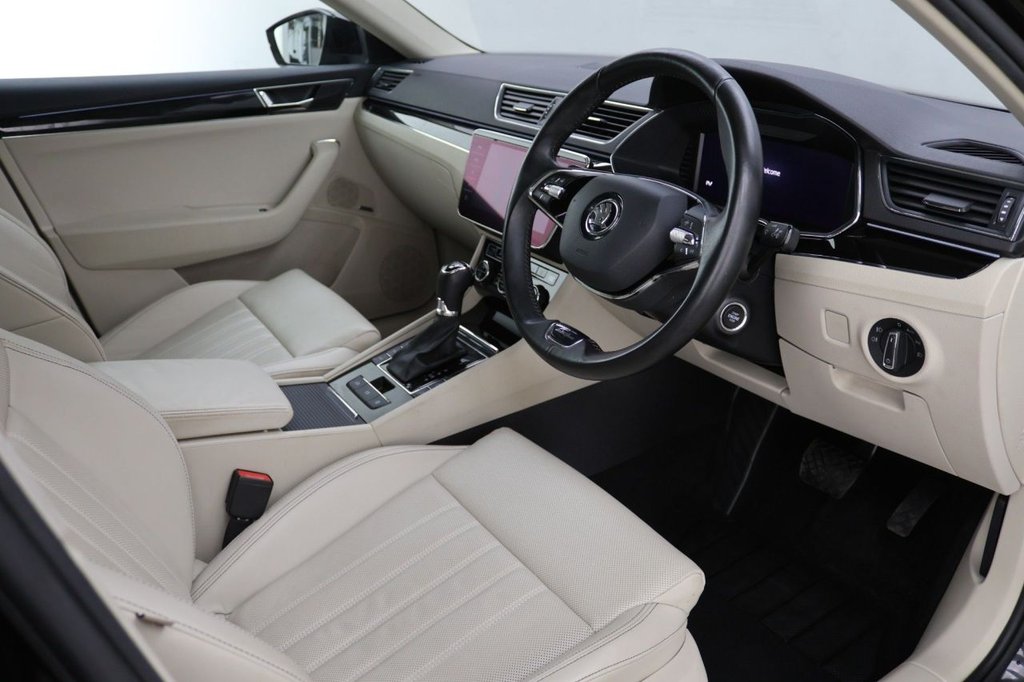 Used Skoda Superb 2021 for sale - 76953987: Photo 10