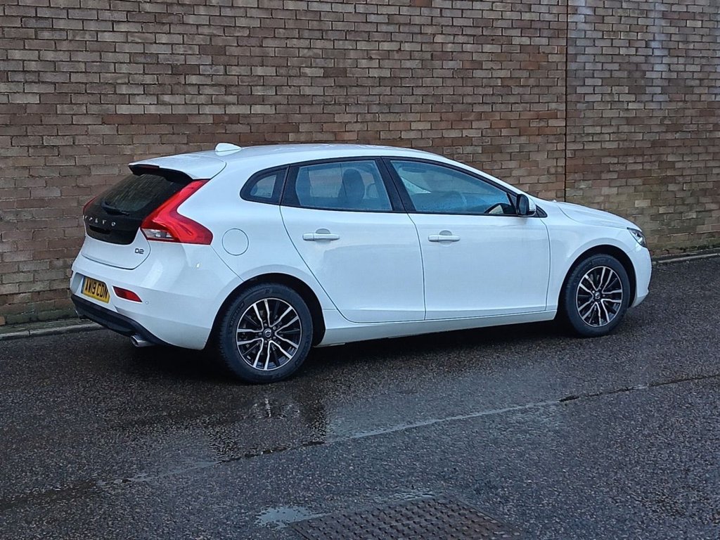 Used Volvo V40 2019 for sale - 77593975: Photo 5