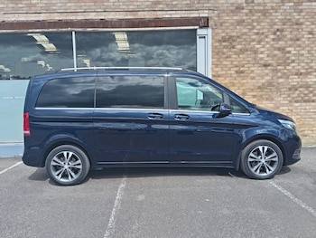 Used Mercedes-Benz V-Class 2017 for sale - 75548125: Photo