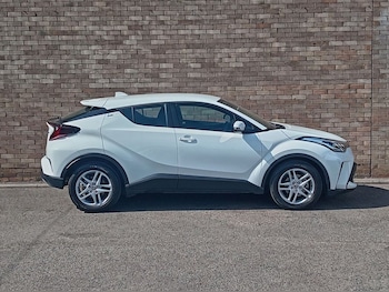 Used Toyota C-HR 2023 for sale - 79288882: Photo