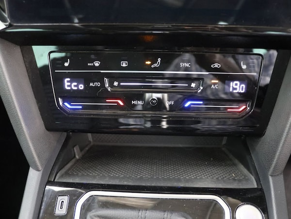 Used Volkswagen Passat 2021 for sale - 76301020: Photo 14