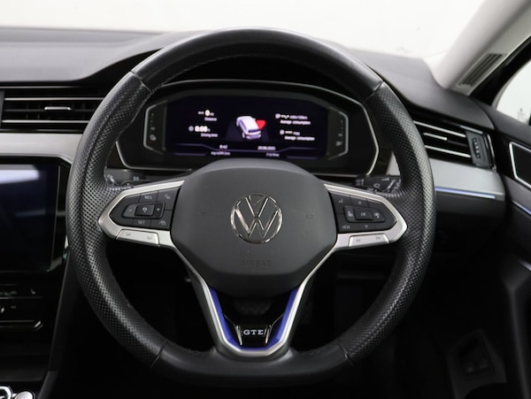 Used Volkswagen Passat 2021 for sale - 76301020: Photo 22