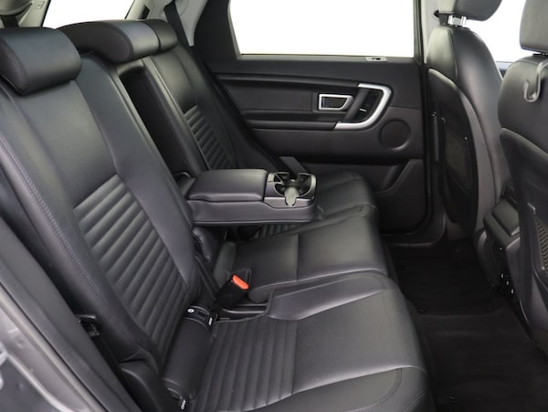 Used Land Rover Discovery Sport 2017 for sale - 76301030: Photo 18