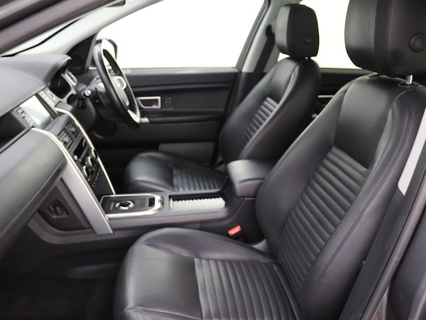 Used Land Rover Discovery Sport 2017 for sale - 76301030: Photo 24