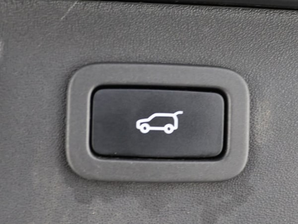 Used Land Rover Discovery Sport 2017 for sale - 76301030: Photo 29