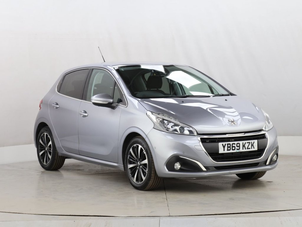 Used Peugeot 208 2019 for sale - 76453964: Photo 2