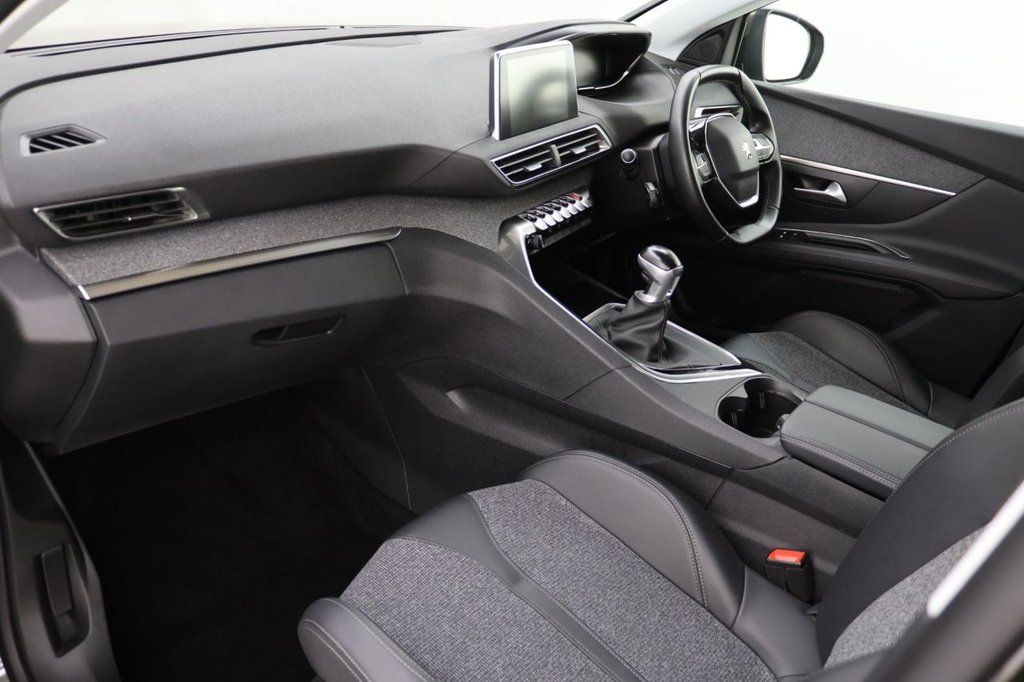 Used Peugeot 3008 2019 for sale - 76665803: Photo 24