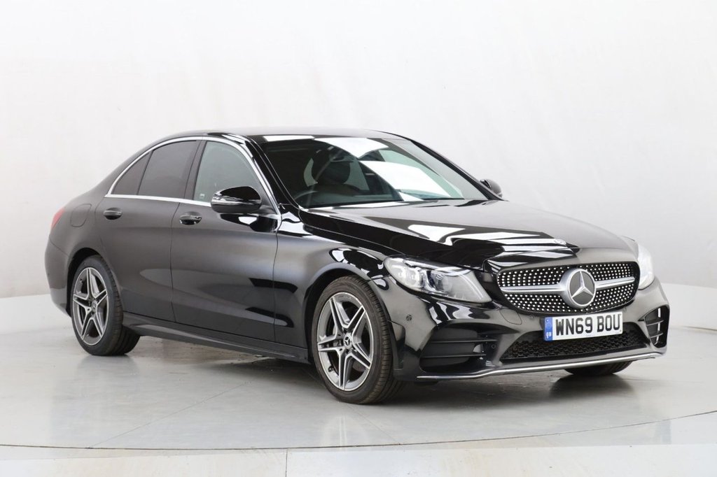 Used Mercedes-Benz C Class 2019 for sale - 77583000: Photo 2