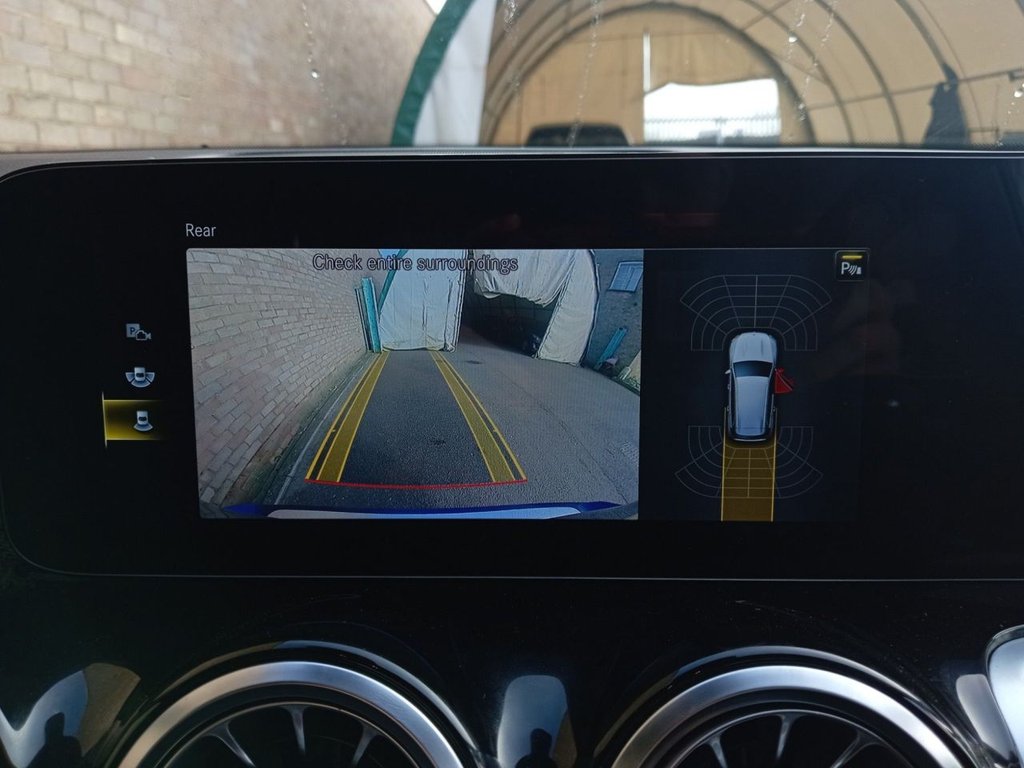 Used Mercedes-Benz GLB 2023 for sale - 77765019: Photo 2