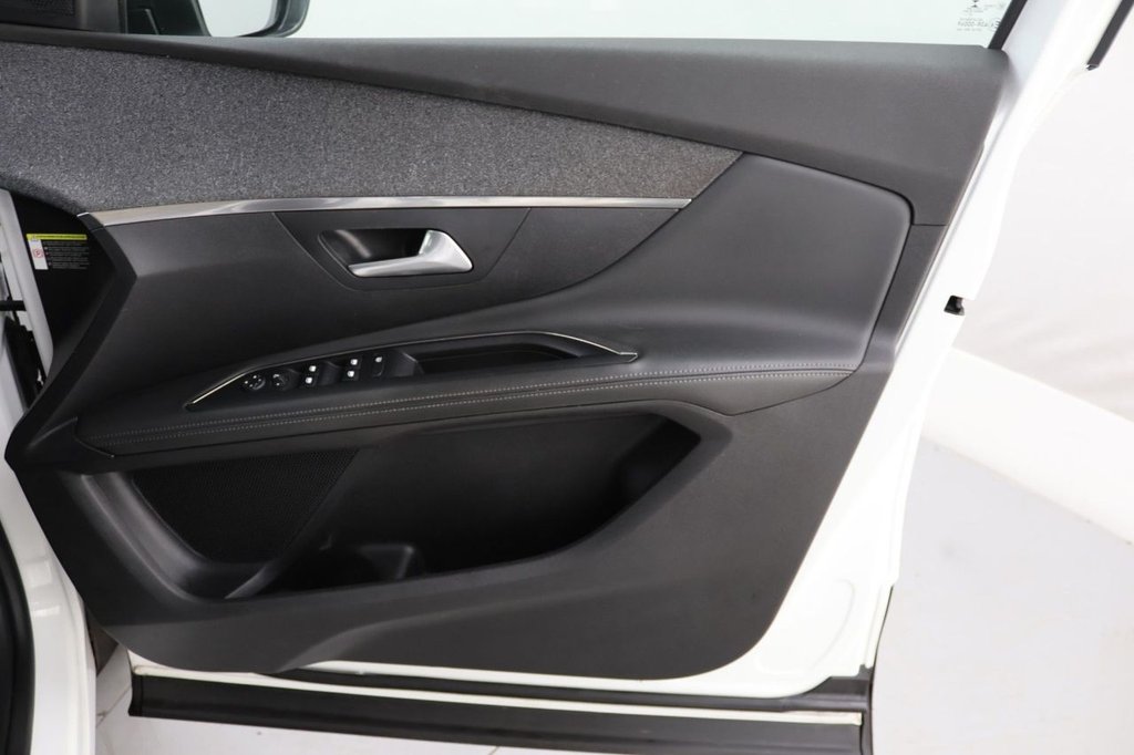 Used Peugeot 5008 2020 for sale - 76923436: Photo 29